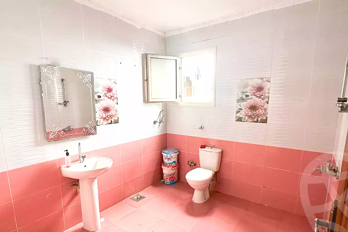https://aqarmap.com.eg/en/listing/7093185-for-sale-alexandria-sporting-el-geish-road