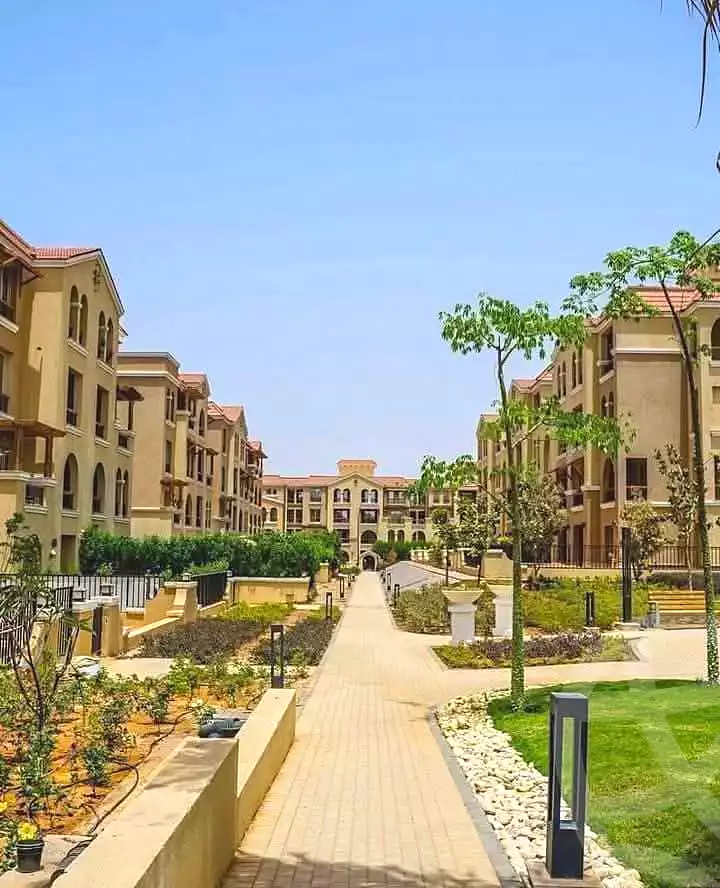 https://aqarmap.com.eg/ar/listing/7093299-for-sale-cairo-el-shorouk-compounds-maadi-view