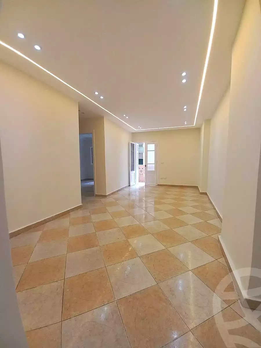 https://aqarmap.com.eg/ar/listing/7093366-for-sale-alexandria-el-asafra-shr-45