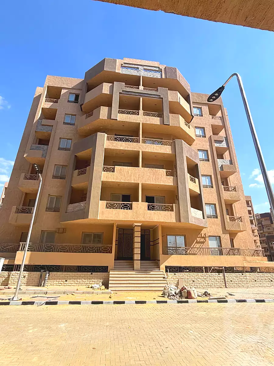https://aqarmap.com.eg/ar/listing/7093428-for-sale-cairo-new-cairo-90th-street-south-teseen-st