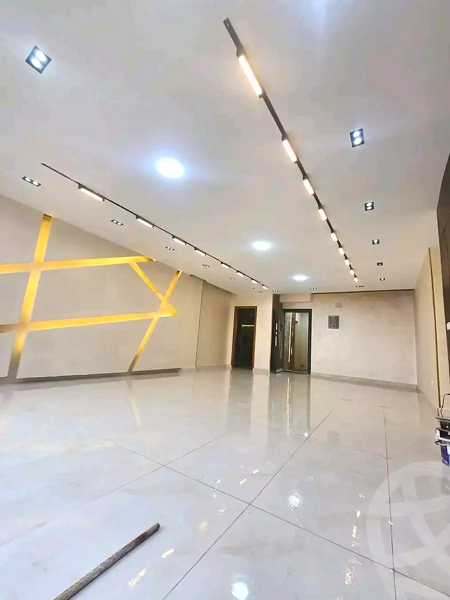 https://aqarmap.com.eg/ar/listing/7093449-for-sale-sharqia-zagazig-zagazig-city-ghasham-rd