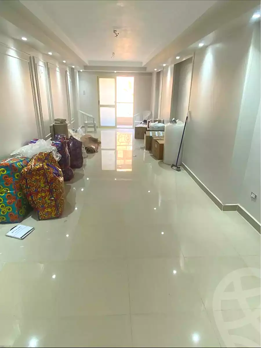 https://aqarmap.com.eg/en/listing/7093544-for-sale-alexandria-zezenia-ibrahim-el-attar-st