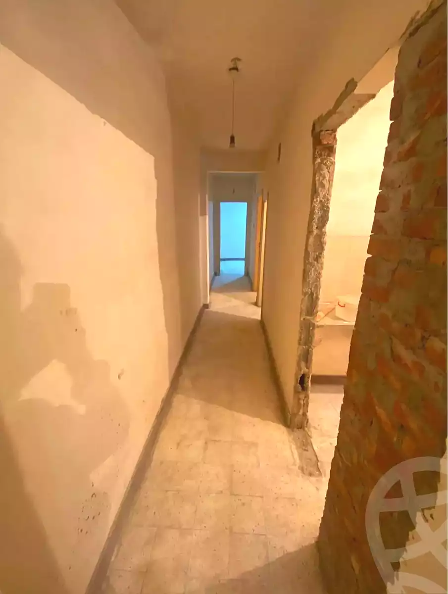 https://aqarmap.com.eg/en/listing/7093591-for-sale-alexandria-ganaklis