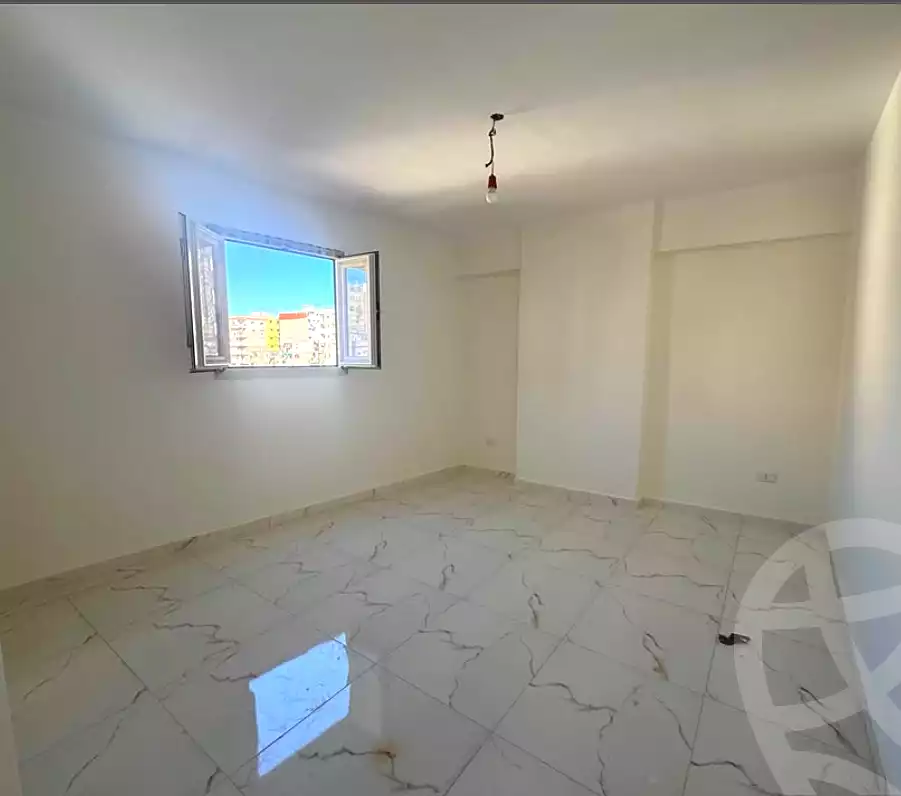 https://aqarmap.com.eg/ar/listing/7093911-for-sale-alexandria-el-mandara-shr-30