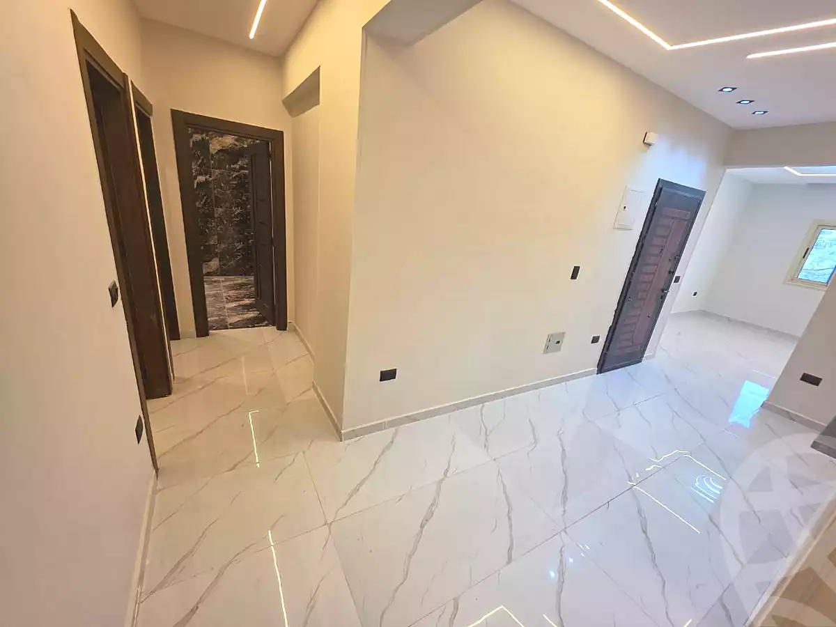 https://aqarmap.com.eg/ar/listing/7094164-for-sale-cairo-new-cairo-south-investors-zizinia-st