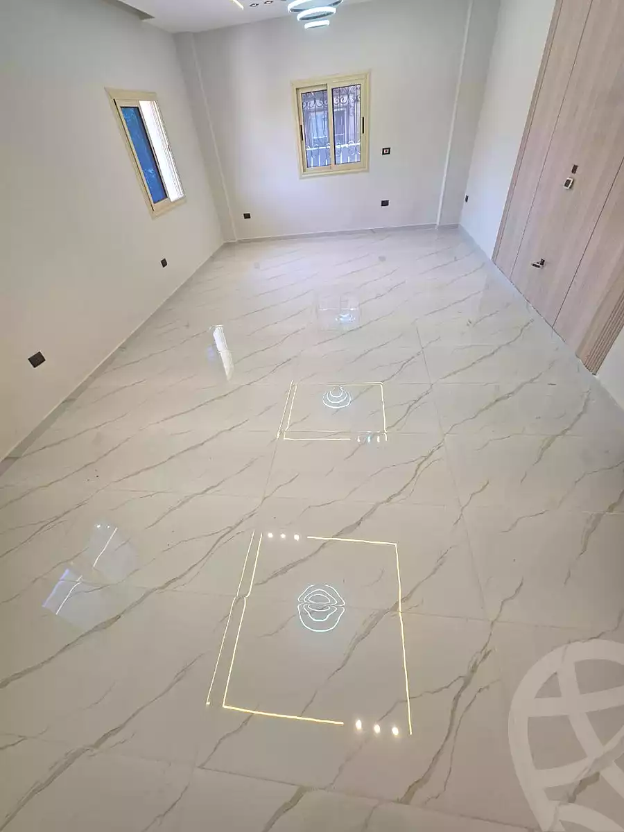 https://aqarmap.com.eg/ar/listing/7094164-for-sale-cairo-new-cairo-south-investors-zizinia-st