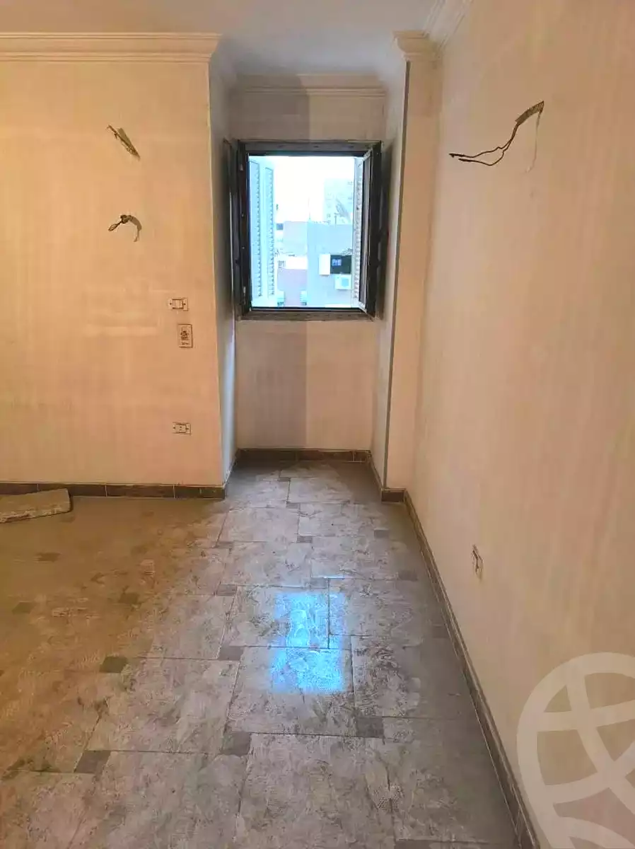 https://aqarmap.com.eg/en/listing/7094180-for-sale-cairo-ain-shams-6-october-st