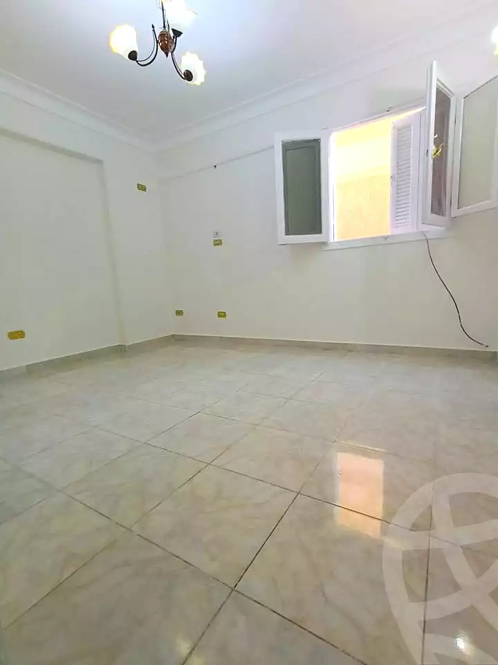 https://aqarmap.com.eg/ar/listing/7094378-for-sale-alexandria-al-agamy-shataa-el-nakheel-street-4