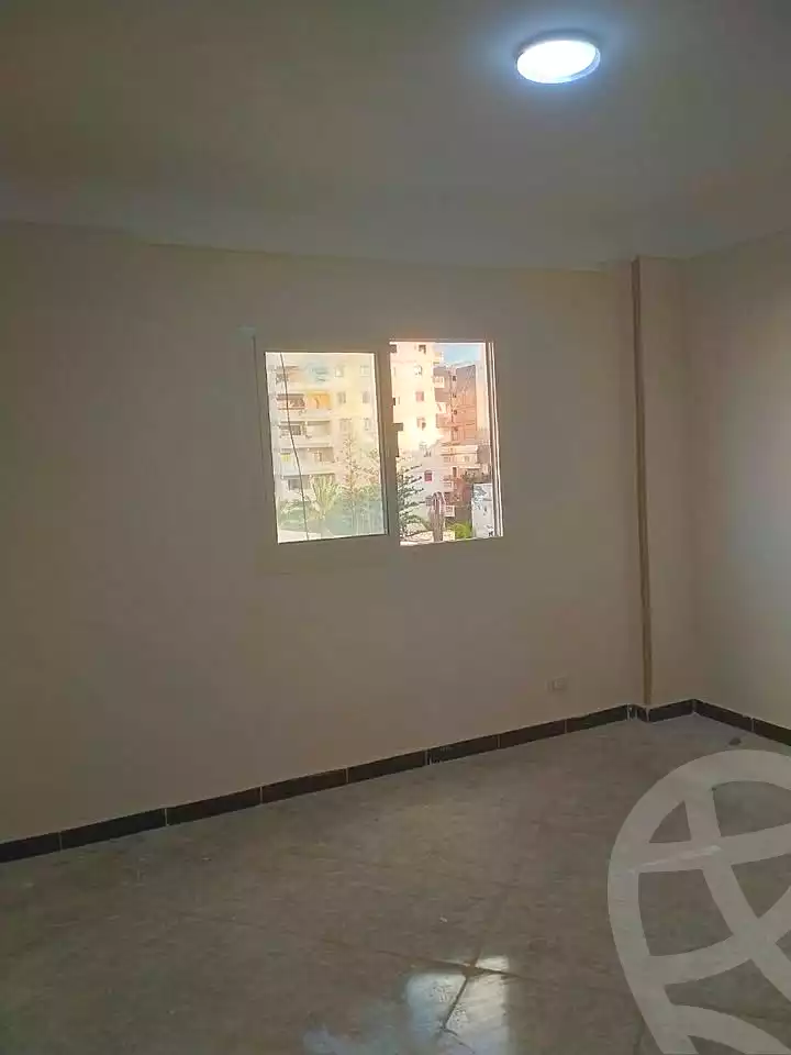 https://aqarmap.com.eg/ar/listing/7094400-for-sale-alexandria-al-agamy-el-hanouvel-al-haded-we-al-soulb-st