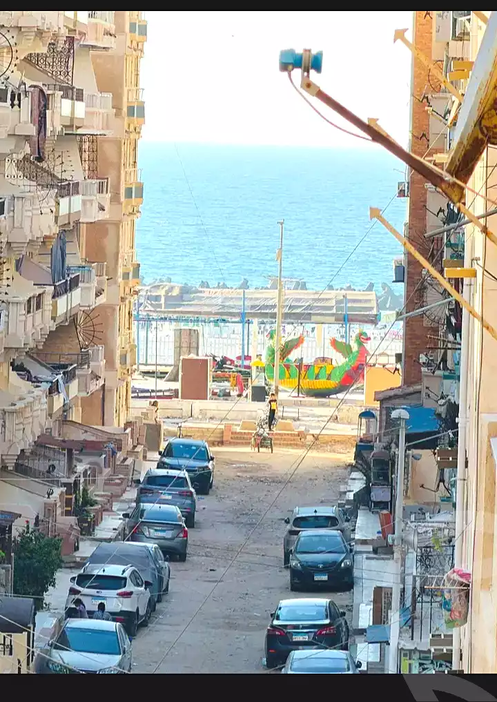 https://aqarmap.com.eg/ar/listing/7094443-for-sale-alexandria-al-agamy-shataa-el-nakheel-street-39