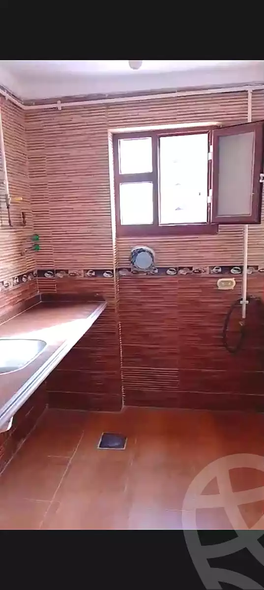 https://aqarmap.com.eg/ar/listing/7094516-for-sale-alexandria-el-montazah-al-gameya-st