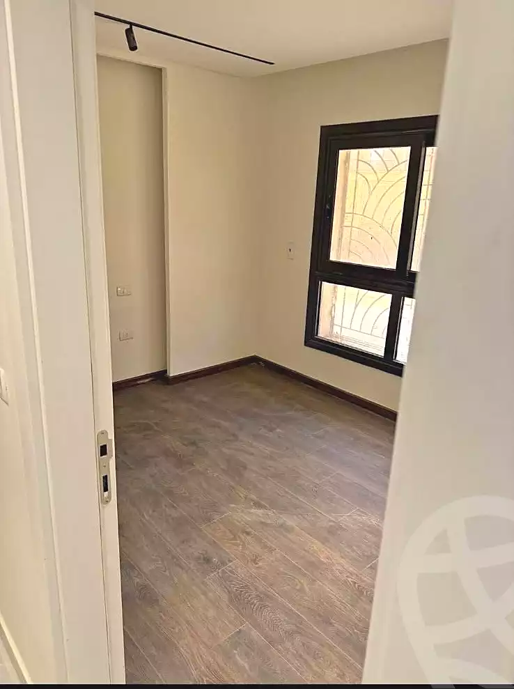 https://aqarmap.com.eg/ar/listing/7094767-for-sale-cairo-new-cairo-compounds-mivida-mivida-greens-emaar