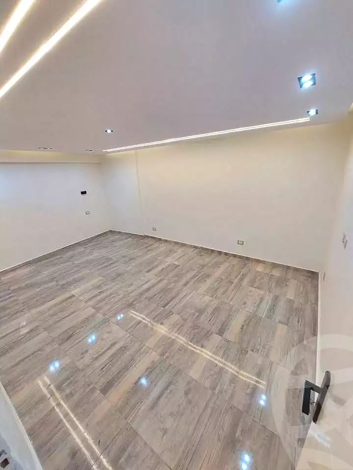 https://aqarmap.com.eg/ar/listing/7095422-for-sale-alexandria-miami-mahmoud-el-isawy-st