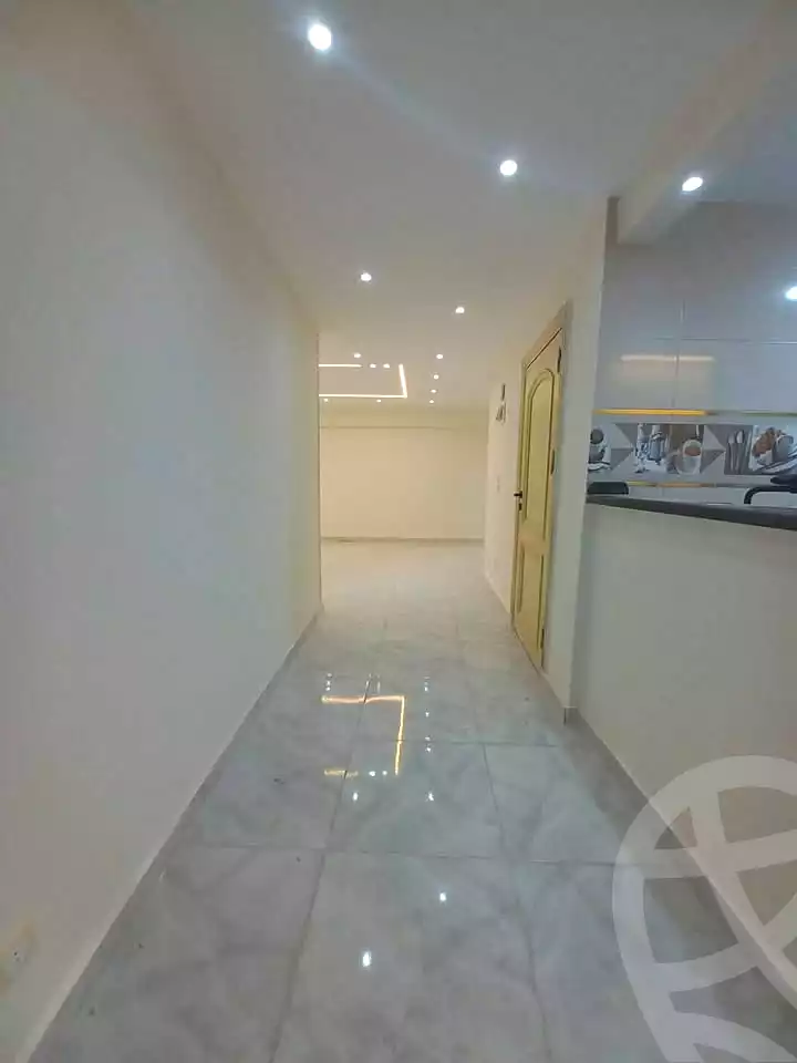 https://aqarmap.com.eg/ar/listing/7095491-for-sale-alexandria-sydy-bshr-sydy-bshr-bhry-shr-mhmd-njyb
