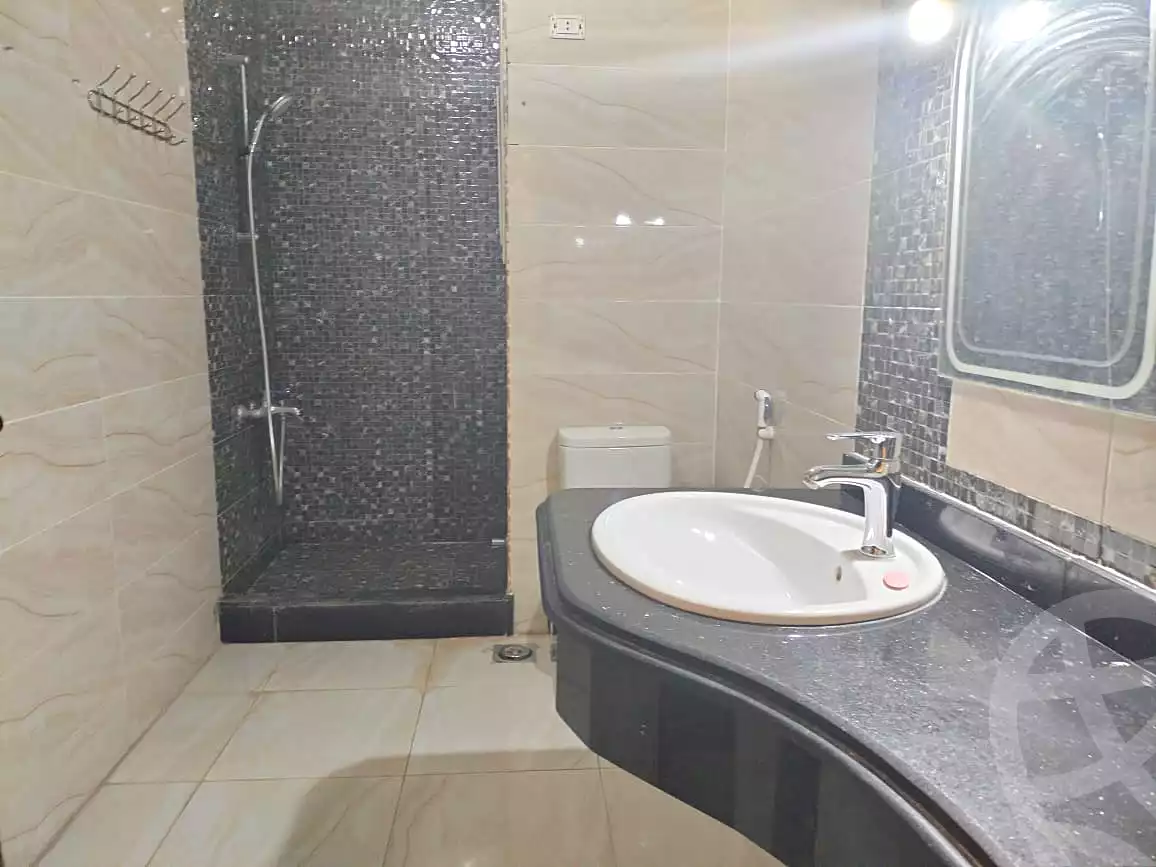 https://aqarmap.com.eg/en/listing/7095498-for-rent-cairo-el-sheikh-zayed-city-compounds-beverly-hills