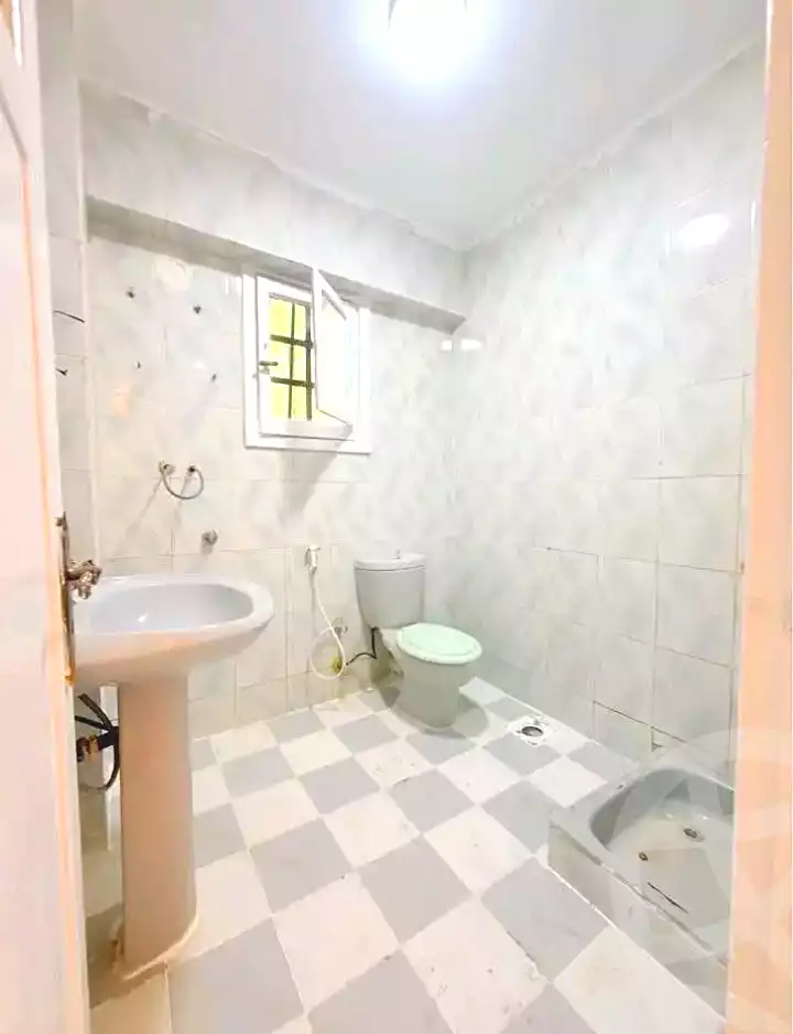 https://aqarmap.com.eg/en/listing/7096016-for-sale-alexandria-al-agamy-shataa-el-nakheel