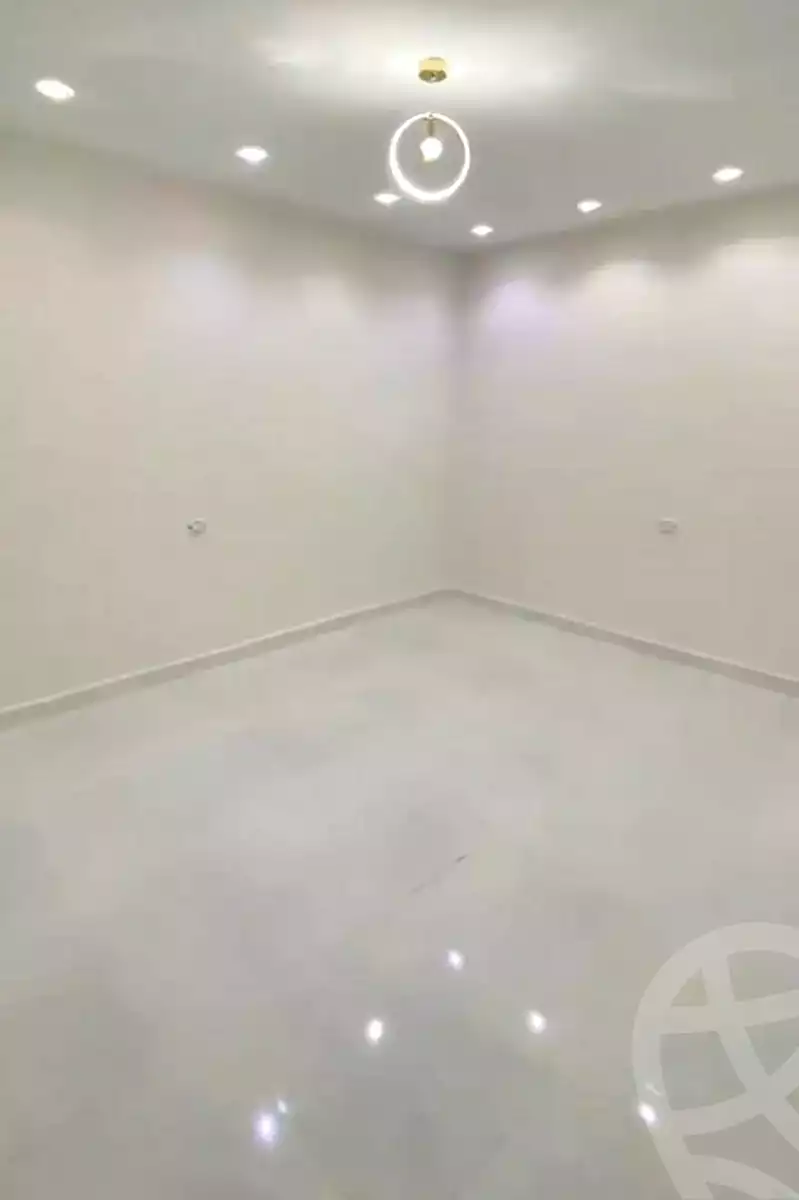 https://aqarmap.com.eg/ar/listing/7096059-for-sale-alexandria-al-agamy-lbytsh-bianchiii