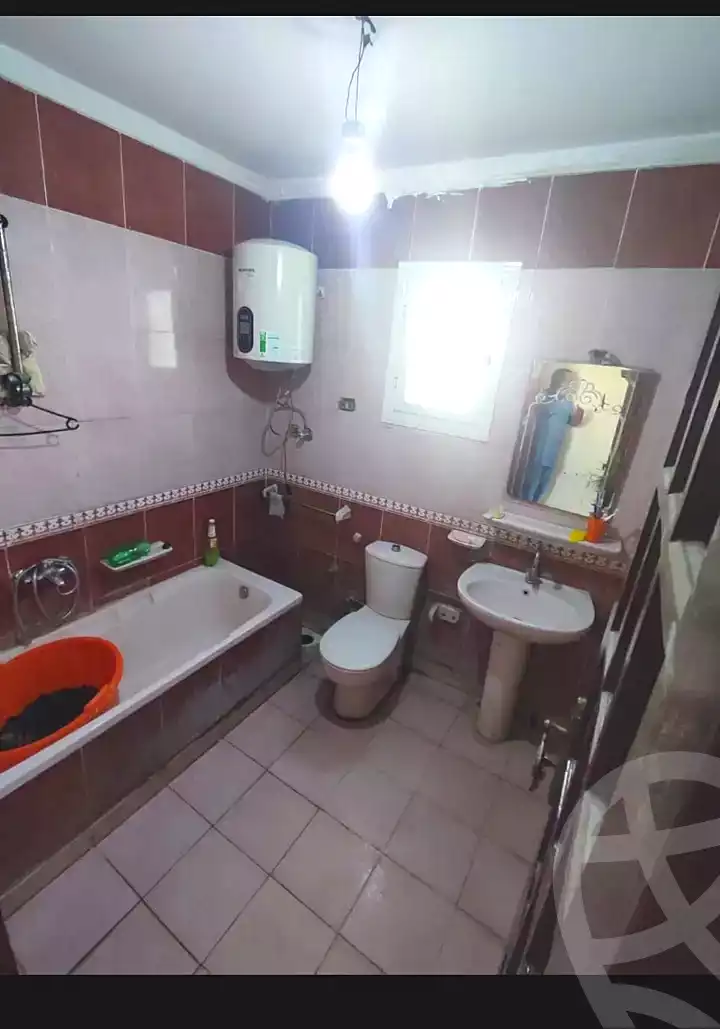 https://aqarmap.com.eg/en/listing/7096306-for-sale-alexandria-ganaklis