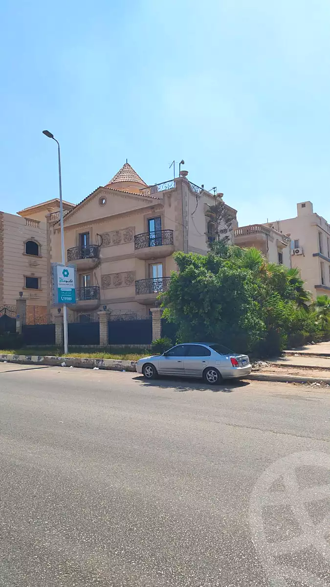 https://aqarmap.com.eg/ar/listing/7096509-for-sale-cairo-new-cairo-el-ahyaa-first-neighborhood-omar-ibn-abd-el-aziz-st