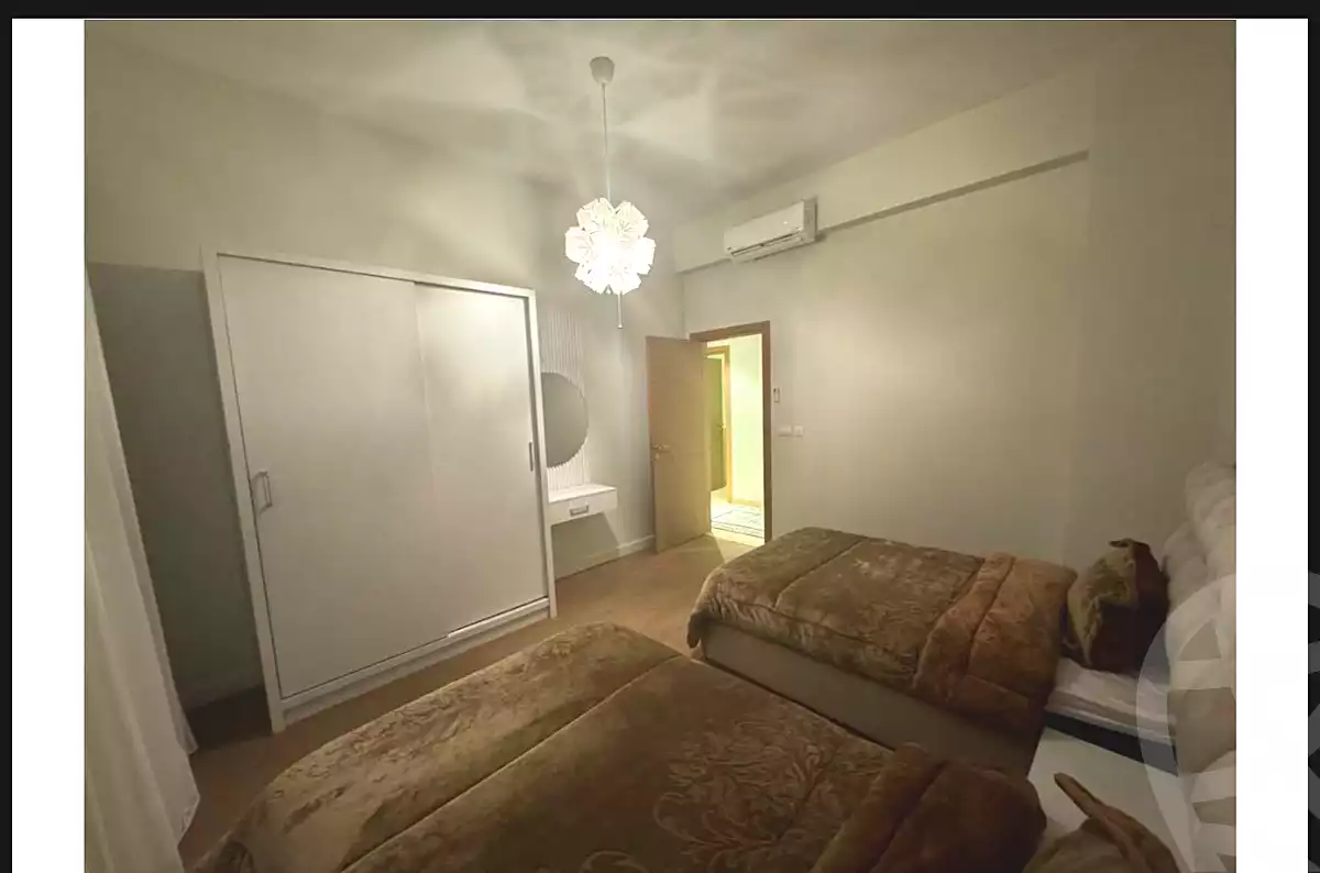 2 BR Apartment in Mivida, photo 5 of 8