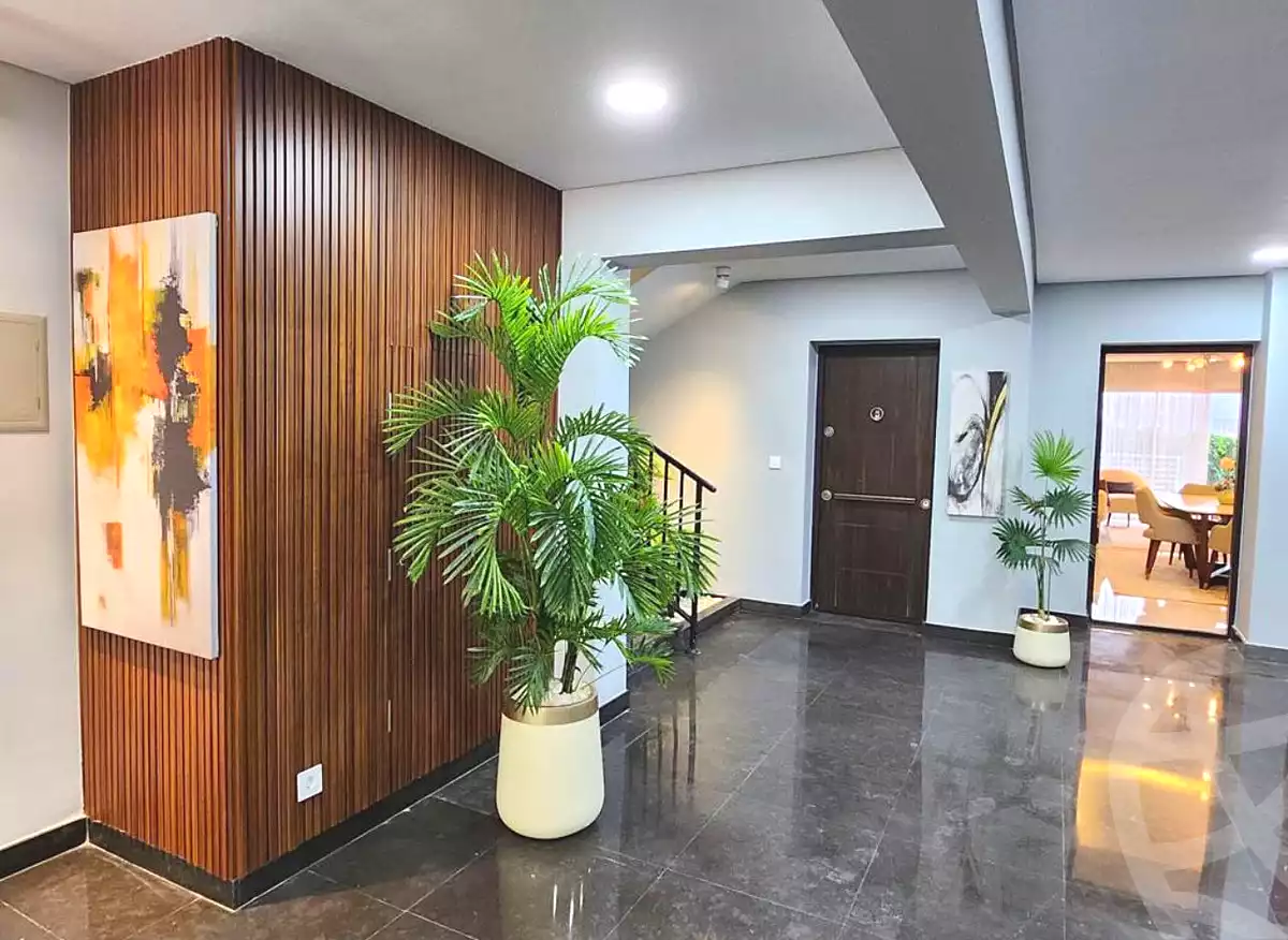 https://aqarmap.com.eg/ar/listing/7096878-for-sale-cairo-new-administrative-capital-r7-entrada