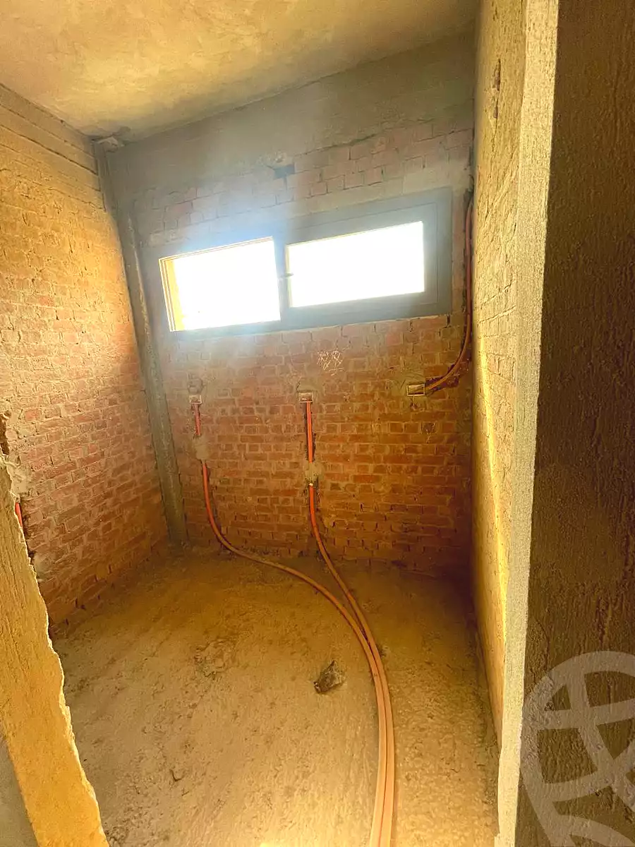 https://aqarmap.com.eg/ar/listing/7096941-for-sale-cairo-el-shorouk-lhy-lthmn-neighbourhood-1