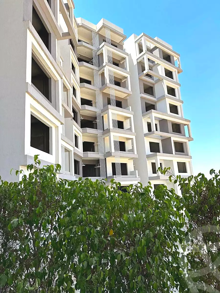 https://aqarmap.com.eg/ar/listing/7096944-for-sale-cairo-new-administrative-capital-r7-entrada