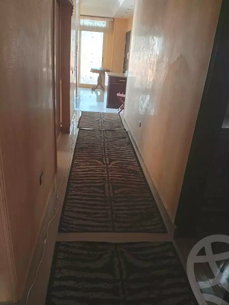https://aqarmap.com.eg/ar/listing/7097038-for-sale-cairo-new-cairo-ganob-el-akadamiya-south-academy-a-zaid-ebn-haretha-st
