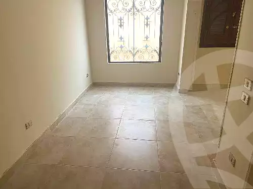 https://aqarmap.com.eg/en/listing/7097049-for-sale-cairo-new-cairo-el-narges-el-narges-2-pilot-halawany-st