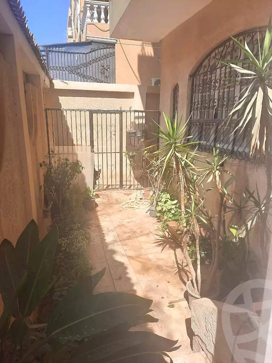 https://aqarmap.com.eg/ar/listing/7097121-for-sale-cairo-6th-of-october-el-ahyaa-neighborhood-2nd-street-2