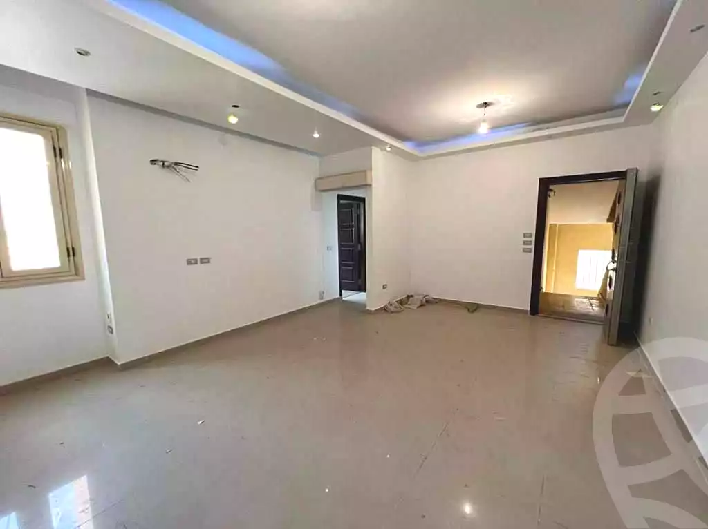 https://aqarmap.com.eg/ar/listing/7097076-for-sale-cairo-new-cairo-south-investors-zizinia-st