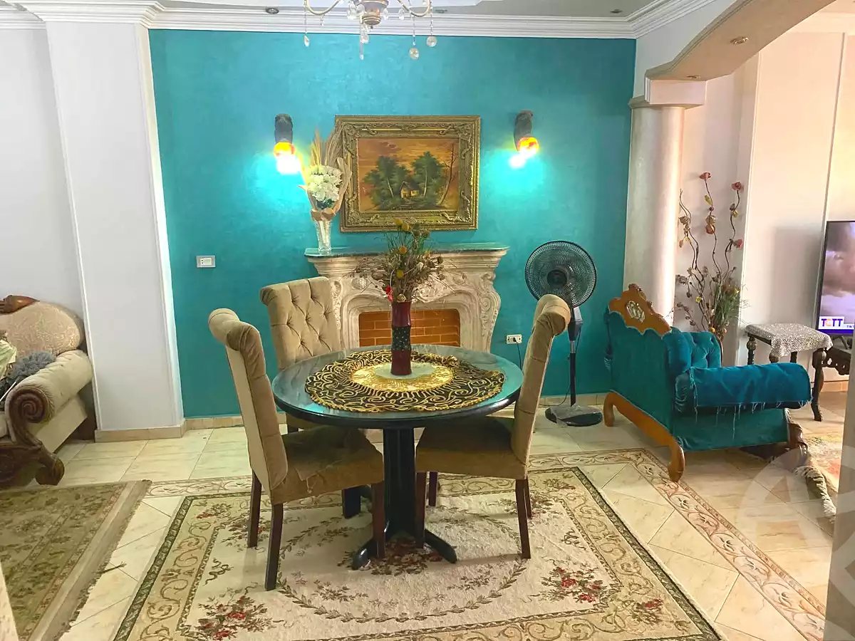 https://aqarmap.com.eg/ar/listing/7097261-for-sale-cairo-helwan-ahmed-enci-st