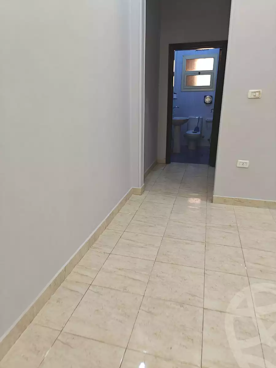 https://aqarmap.com.eg/ar/listing/7097617-for-rent-cairo-new-cairo-ganob-el-akadamiya-south-academy-b-medhat-el-kholy-st