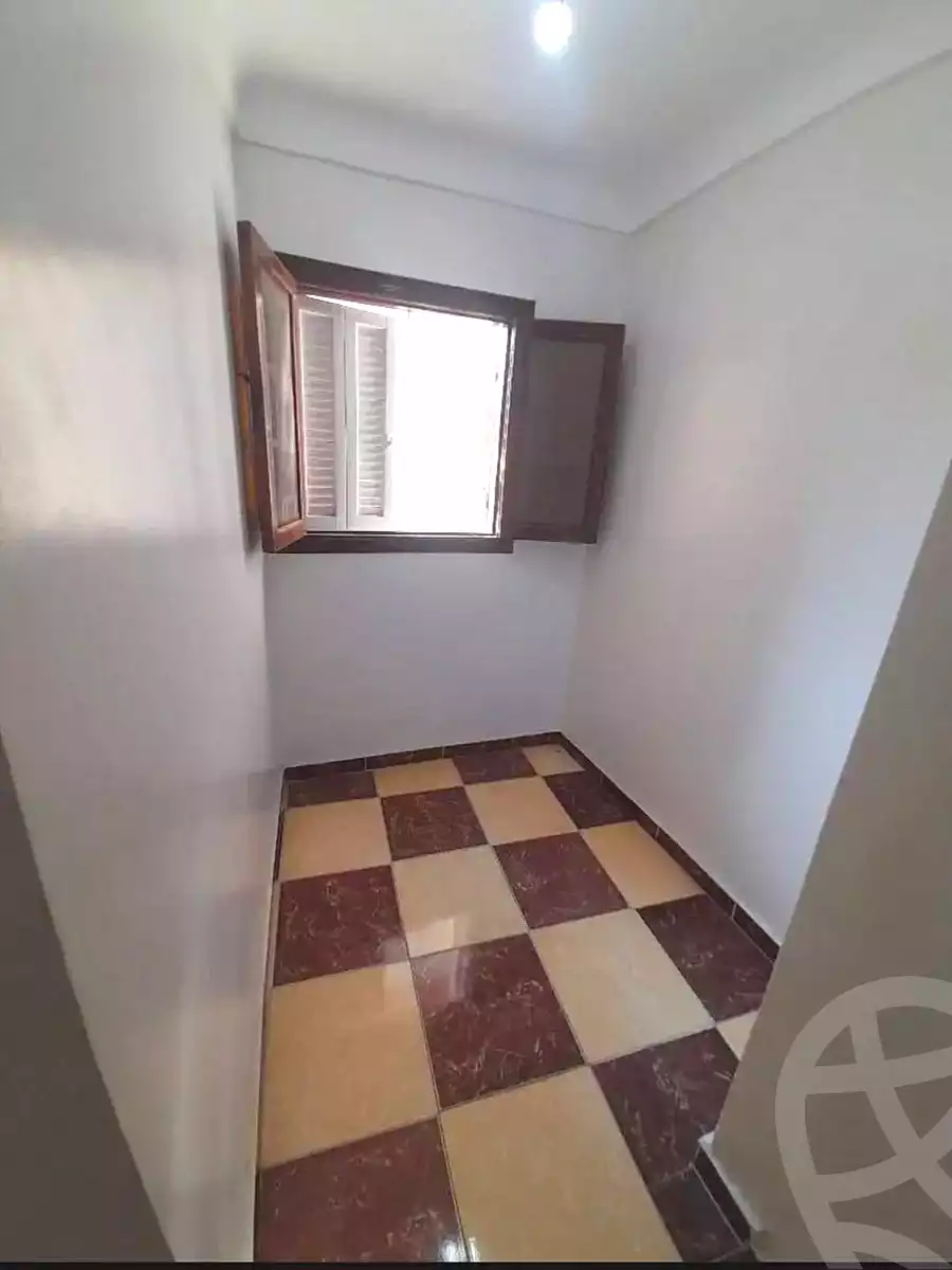 https://aqarmap.com.eg/ar/listing/7097630-for-rent-alexandria-miami-mahmoud-el-isawy-st