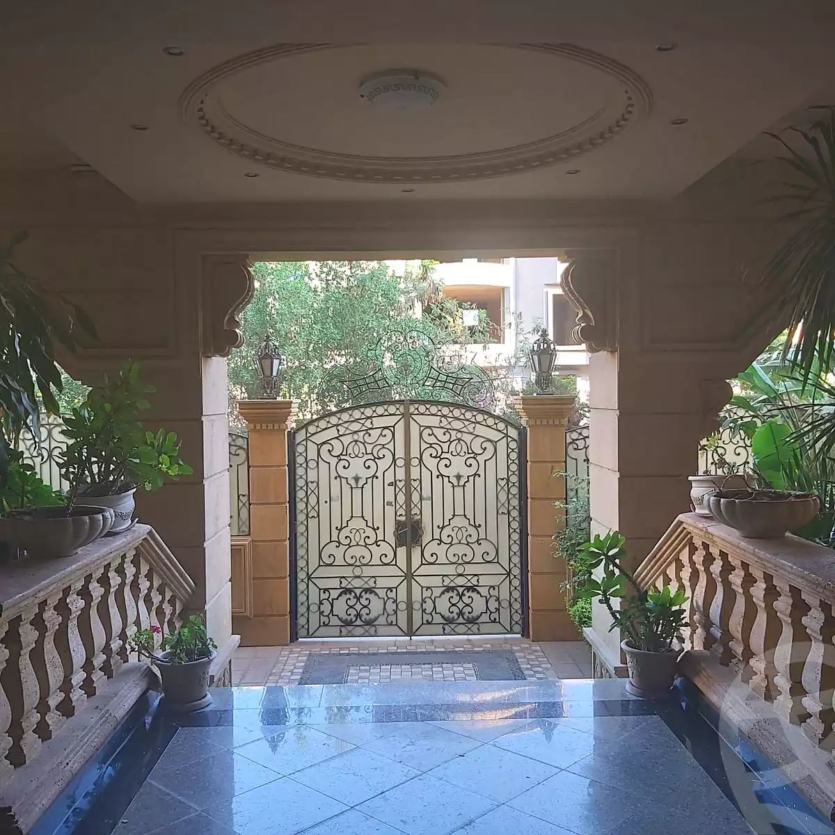 https://aqarmap.com.eg/ar/listing/7097699-for-sale-cairo-new-cairo-el-ahyaa-first-neighborhood-street-1
