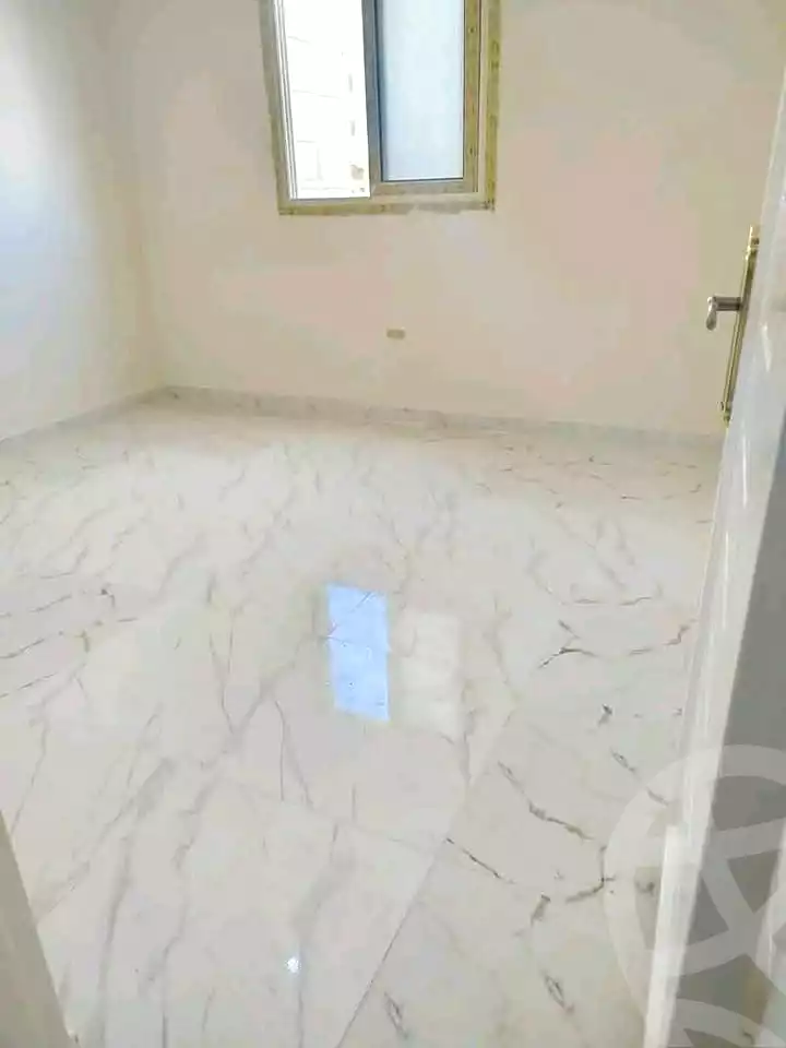 https://aqarmap.com.eg/ar/listing/7097736-for-sale-alexandria-al-agamy-bw-ywsf