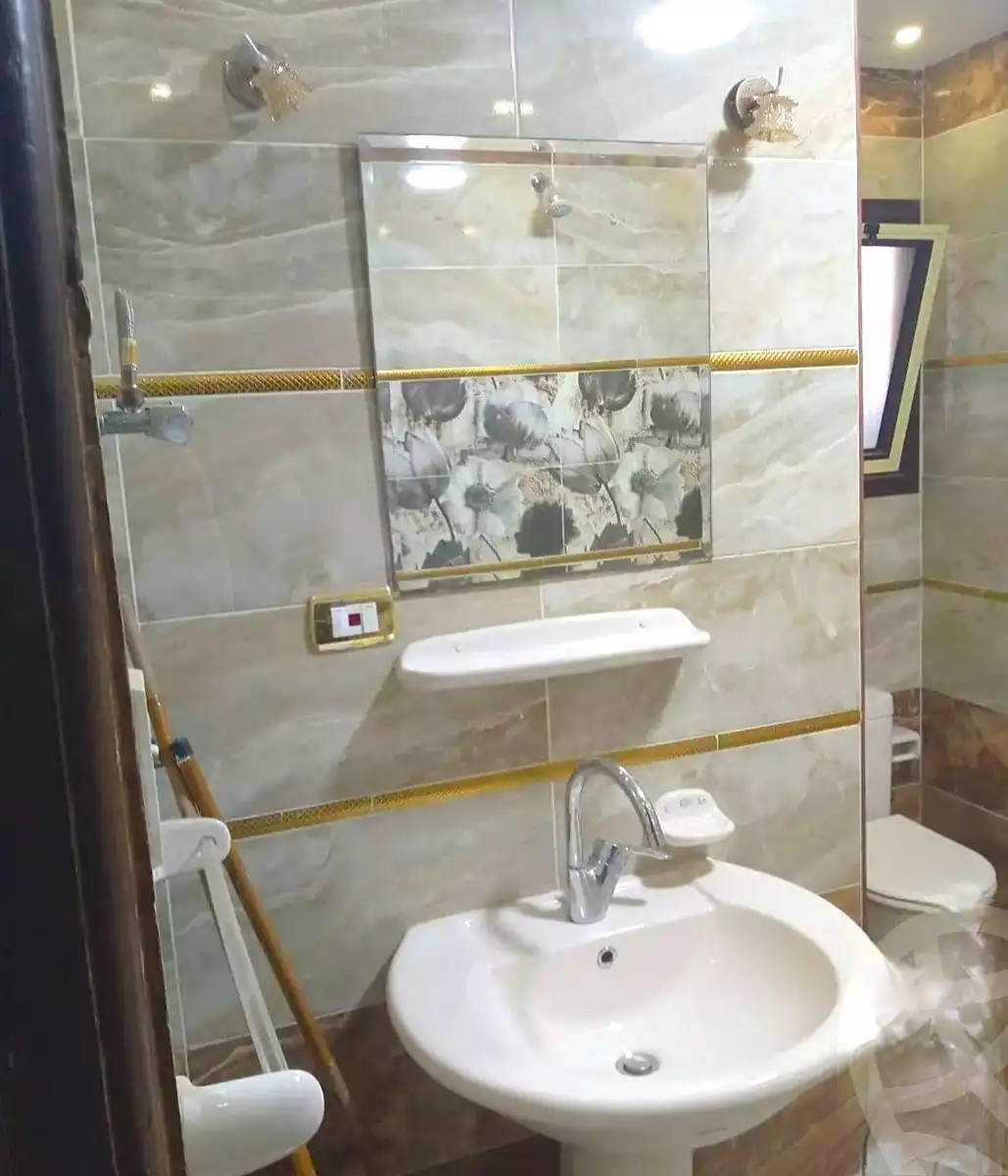 https://aqarmap.com.eg/ar/listing/7098194-for-sale-alexandria-al-agamy-lbytsh-al-kaada-st