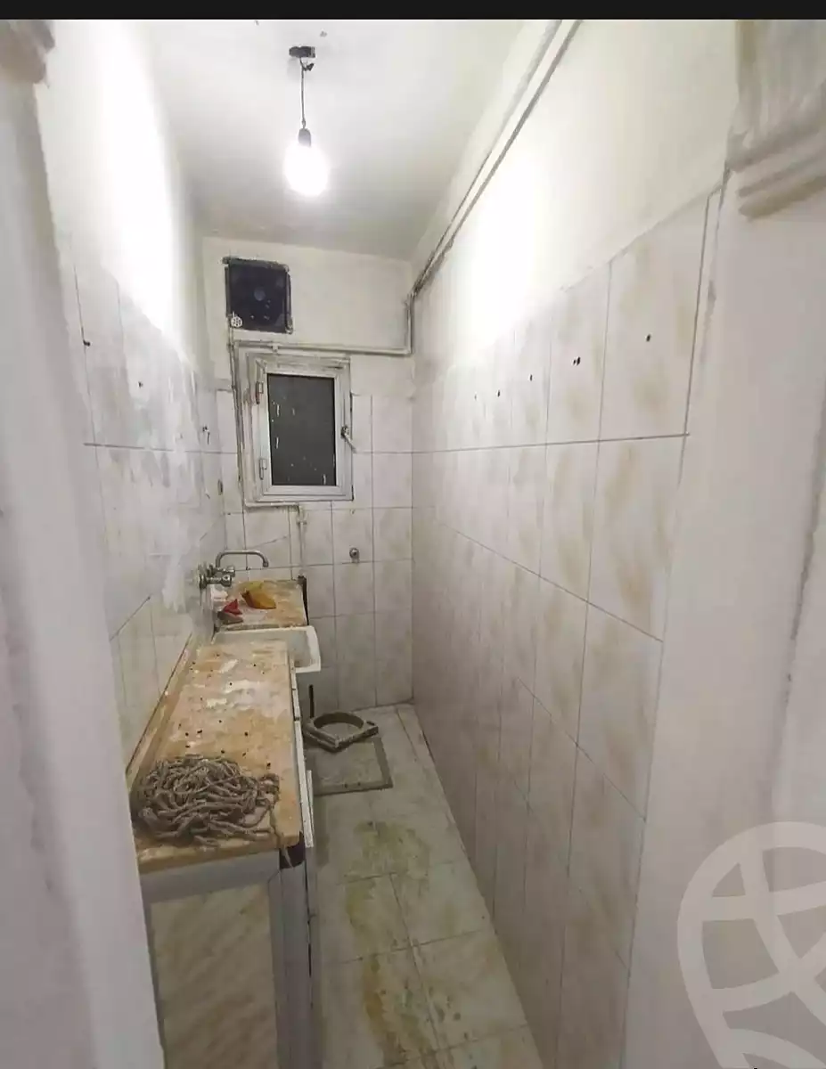 https://aqarmap.com.eg/ar/listing/7098350-for-sale-alexandria-el-asafra-shr-45