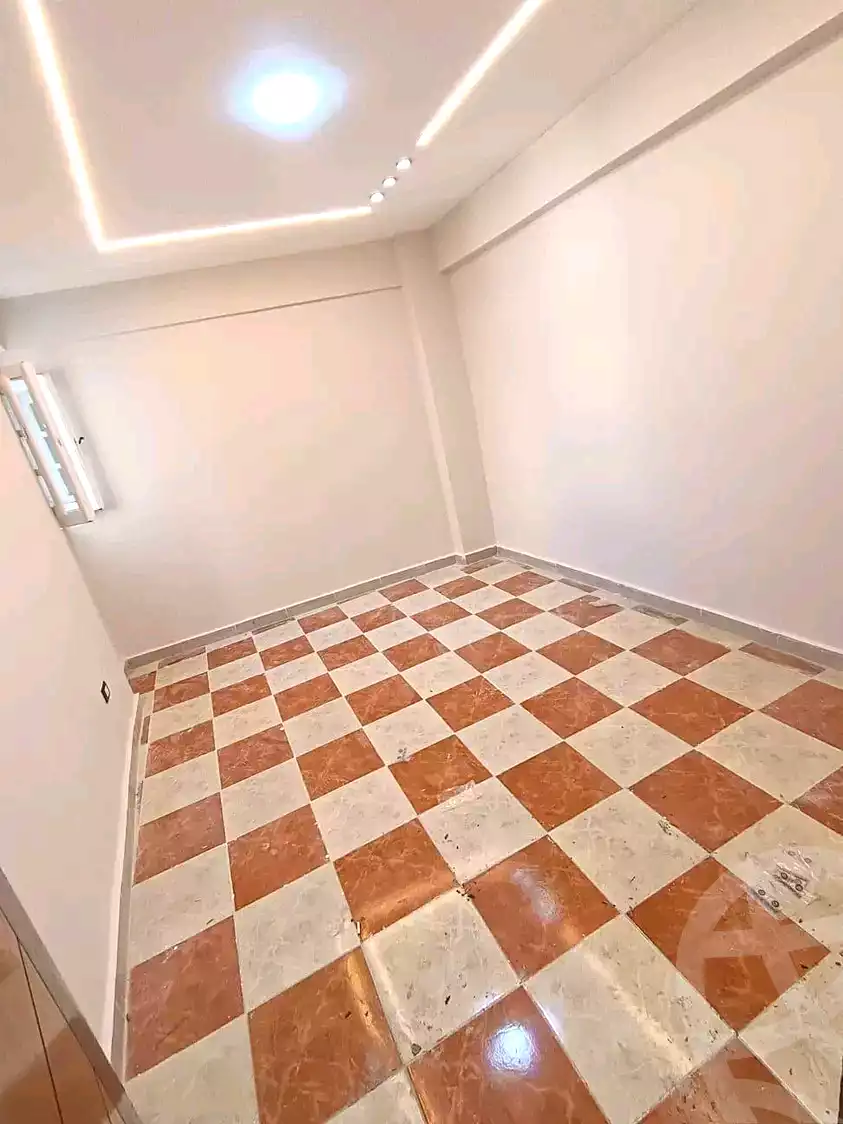 https://aqarmap.com.eg/ar/listing/7098588-for-sale-alexandria-lsywf-el-seyouf-qebly-el-salam-st