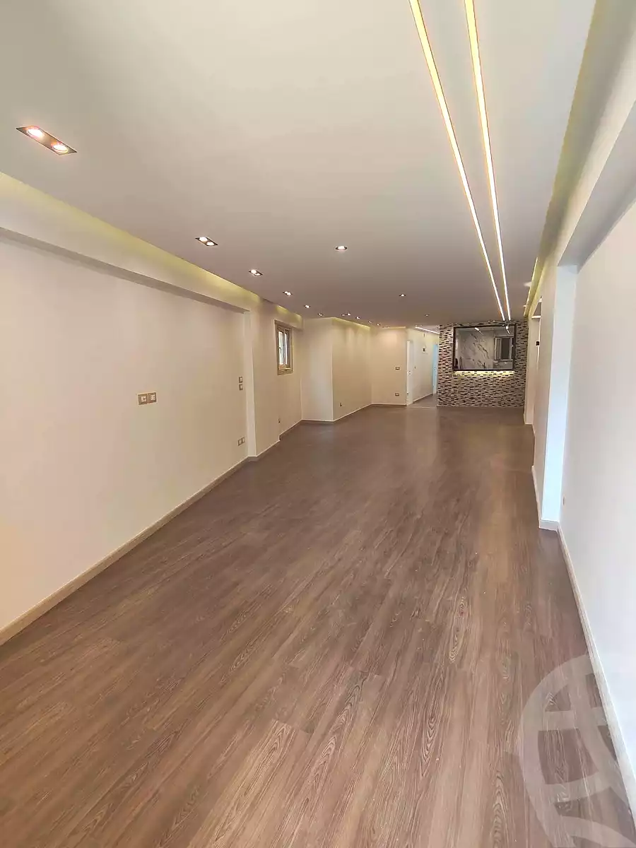 https://aqarmap.com.eg/en/listing/7098711-for-sale-alexandria-miami-mahmoud-el-isawy-st