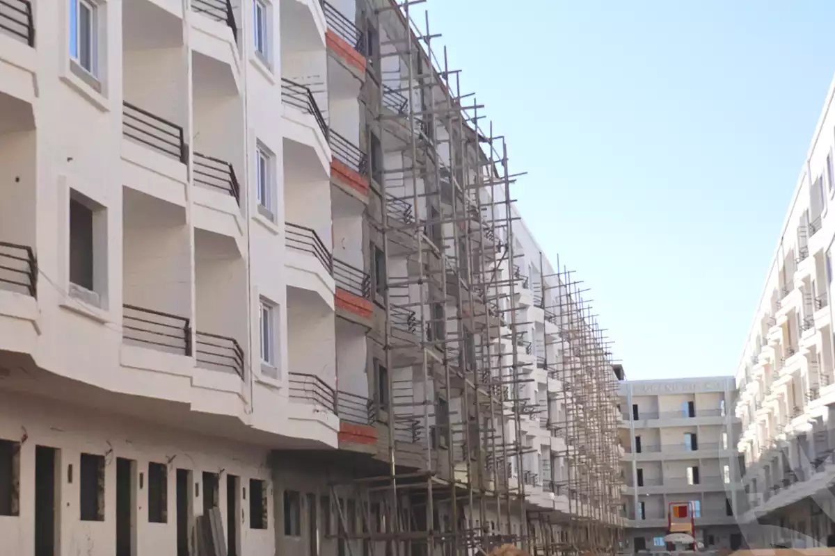 https://aqarmap.com.eg/ar/listing/7098814-for-sale-red-sea-hurghada-resorts-grand-rock-resort-al-hares
