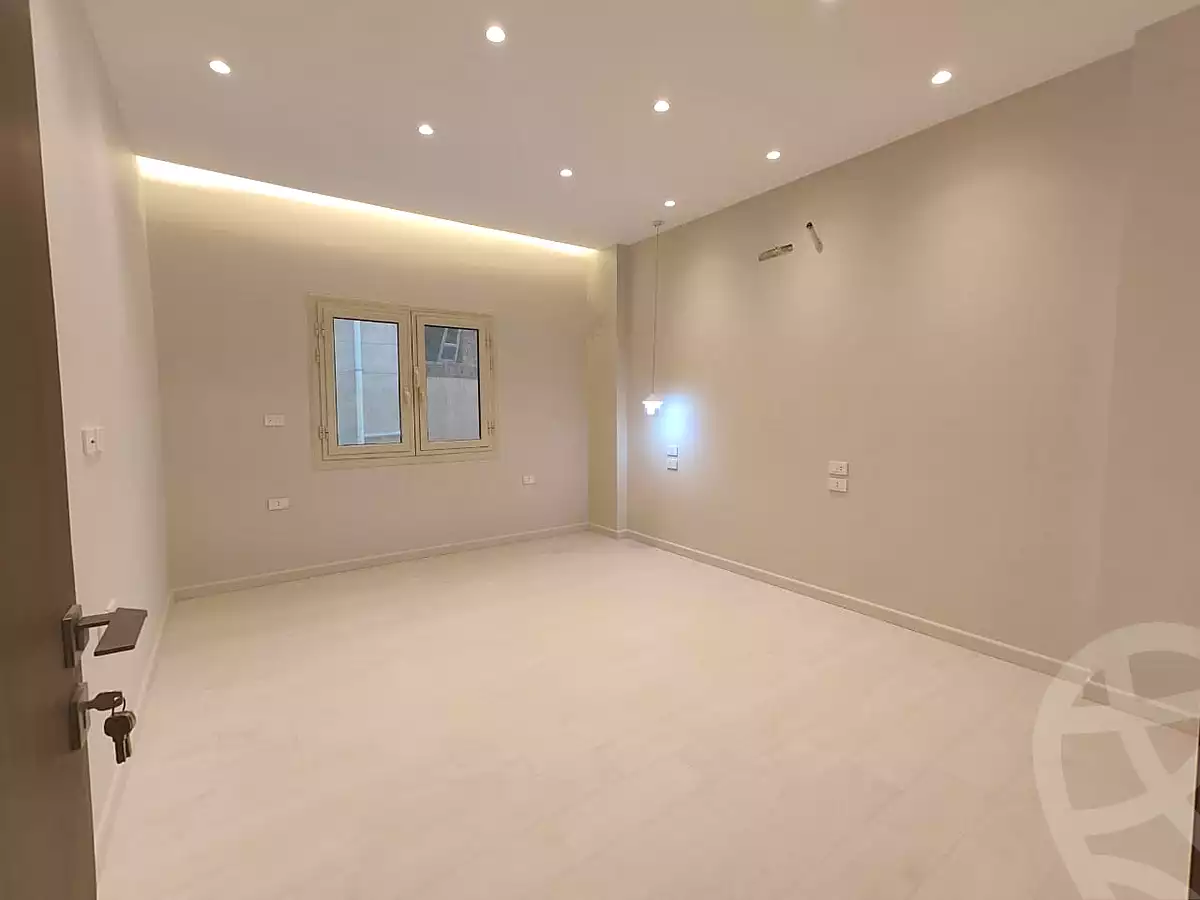 https://aqarmap.com.eg/en/listing/7098852-for-sale-cairo-new-cairo-el-kornfol-el-kornfol-1
