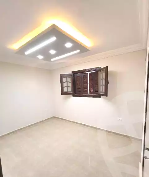 https://aqarmap.com.eg/ar/listing/7098886-for-sale-alexandria-bw-qyr-street-25