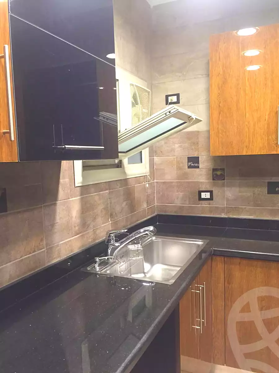 https://aqarmap.com.eg/ar/listing/7098919-for-rent-cairo-el-maadi-zahraa-el-maadi-al-khamseen-st