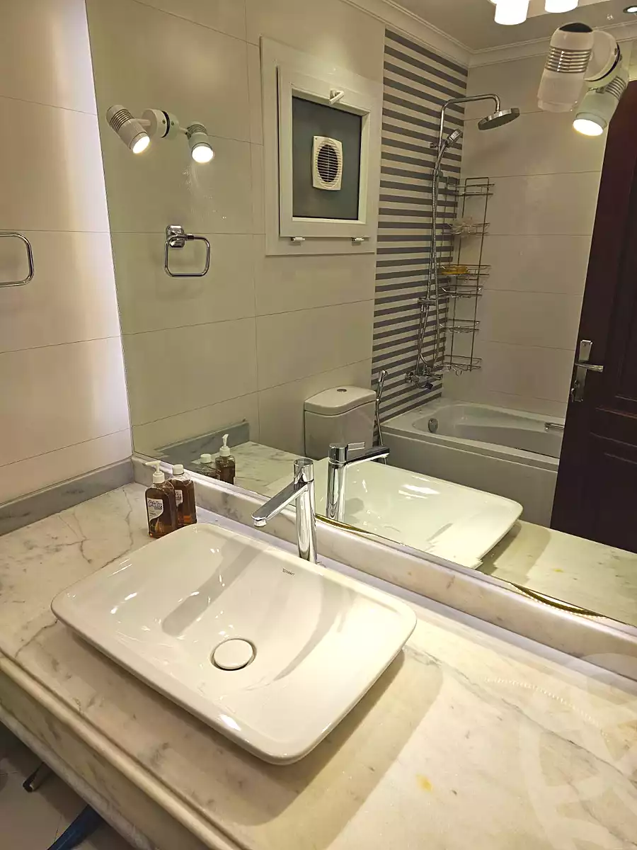 https://aqarmap.com.eg/ar/listing/7098953-for-rent-cairo-el-maadi-zahraa-el-maadi-al-khamseen-st