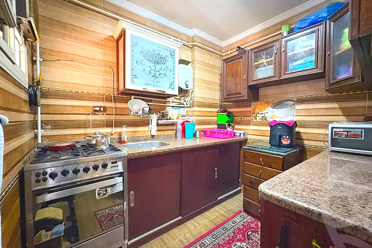 https://aqarmap.com.eg/ar/listing/7099012-for-sale-alexandria-moharram-bey-moharram-bek-st