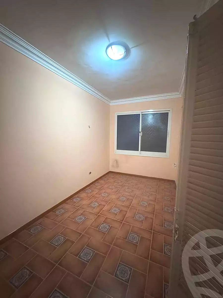 https://aqarmap.com.eg/ar/listing/7099403-for-sale-cairo-helwan-mahmoud-khater-st