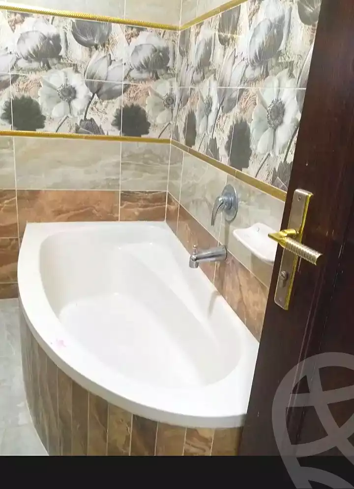 https://aqarmap.com.eg/ar/listing/7099984-for-sale-alexandria-al-agamy-lbytsh-al-kaada-st