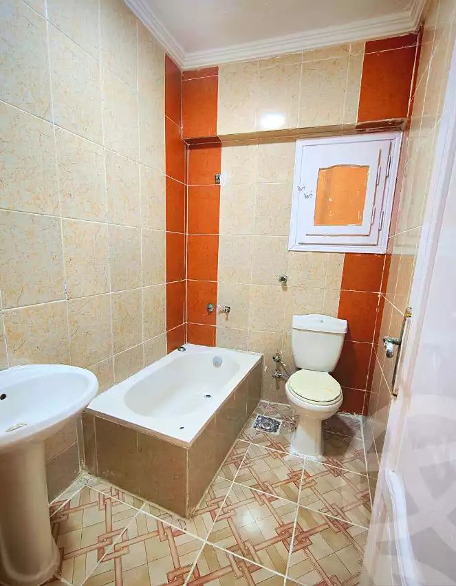 https://aqarmap.com.eg/ar/listing/7100056-for-sale-alexandria-al-agamy-shataa-el-nakheel