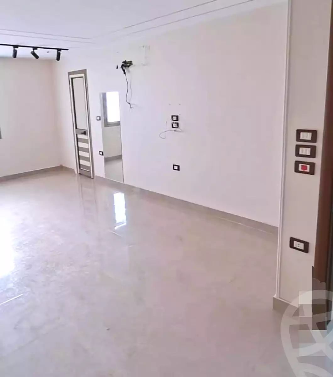 https://aqarmap.com.eg/ar/listing/7100066-for-sale-cairo-shoubra-rod-el-farag-shr-lmqsy